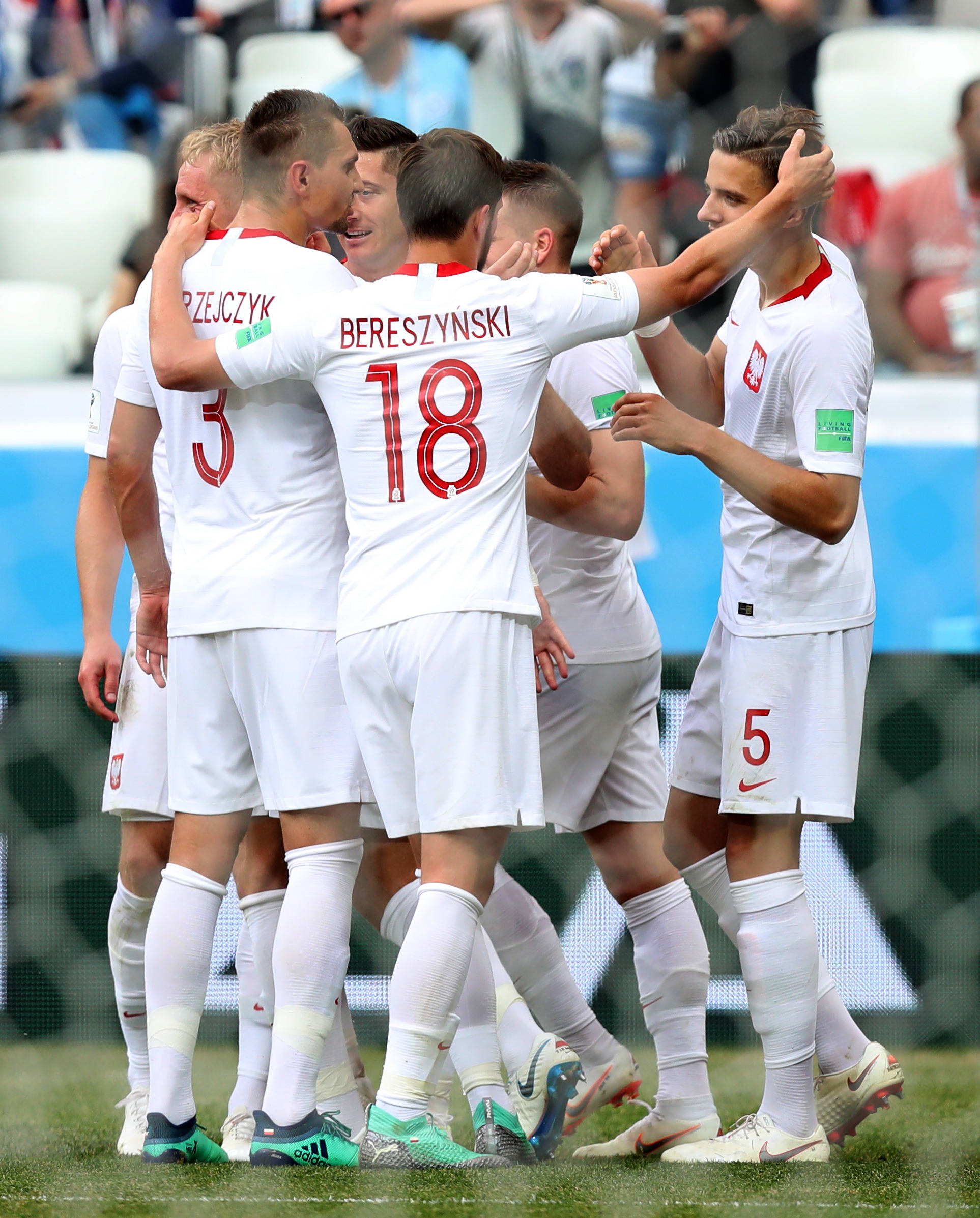 巴黎横扫波兰,戈麦斯状态火热的简单介绍 巴黎横扫波兰,戈麦斯状态火热的简单介绍