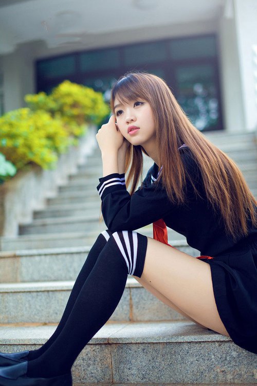 开云体育平台APP-洛杉矶惊魂夜！拉梅洛·鲍尔反戈一击，湖人极限逆转淘汰开拓者