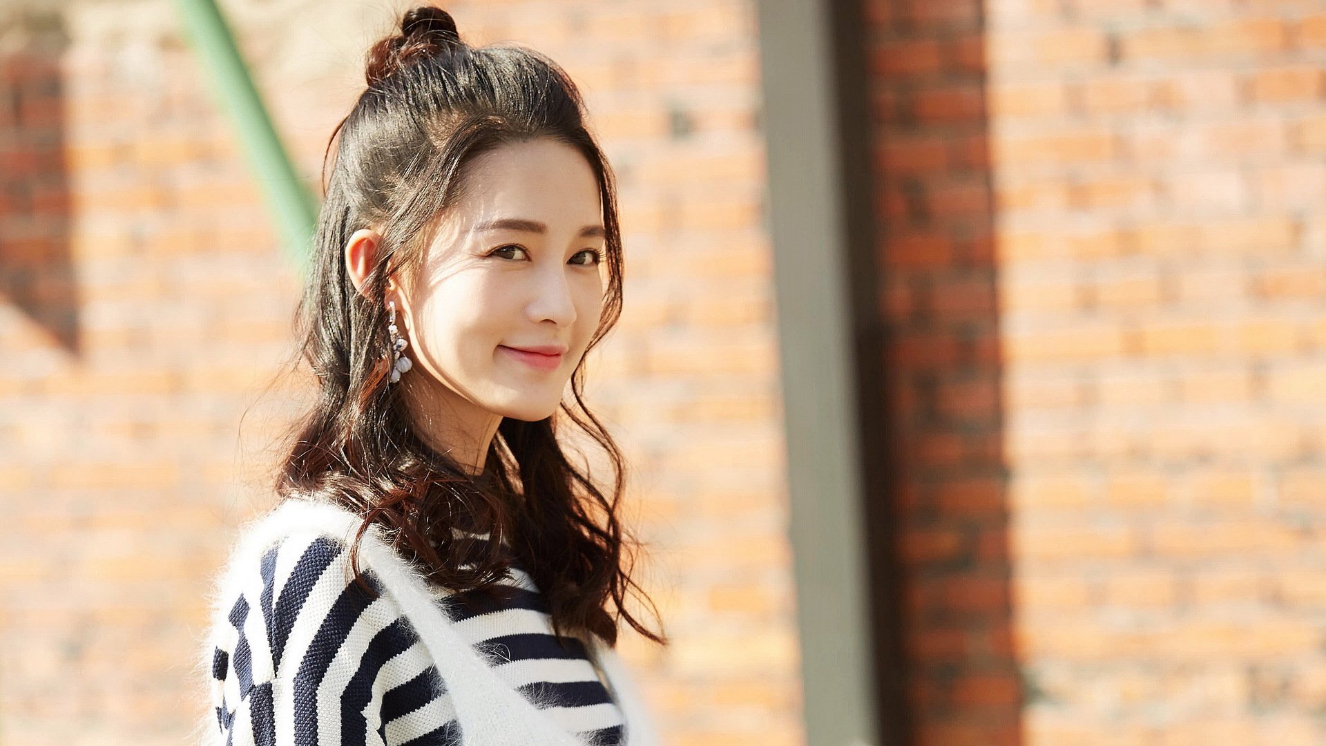 稚嫩双肩扛起红蓝大旗,佩德里导演的世纪冷门如何击碎巴萨迷梦?