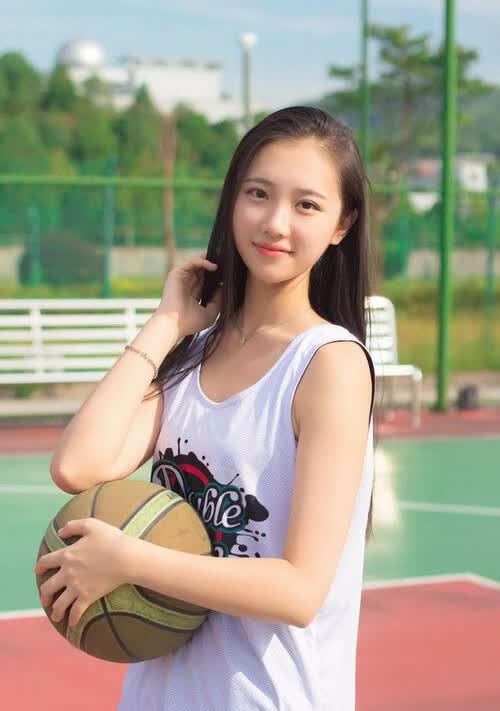 沙漠风暴与南美孤胆，2026世界杯A组，尼日利亚用碾压式快攻撕裂智利，苏亚雷斯独木难支却光芒万丈